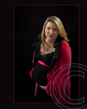 Lady Madonna, tied for 2nd place, portraits.